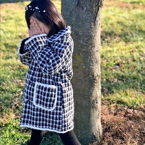 Elegant Big Girl’s Coat - Picture 8 of 10